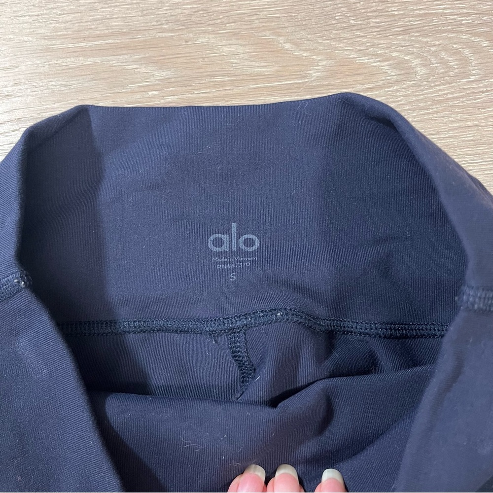 Alo Yoga High Waist Cargo Pocket Leggings Blue Small - Picture 5 of 7